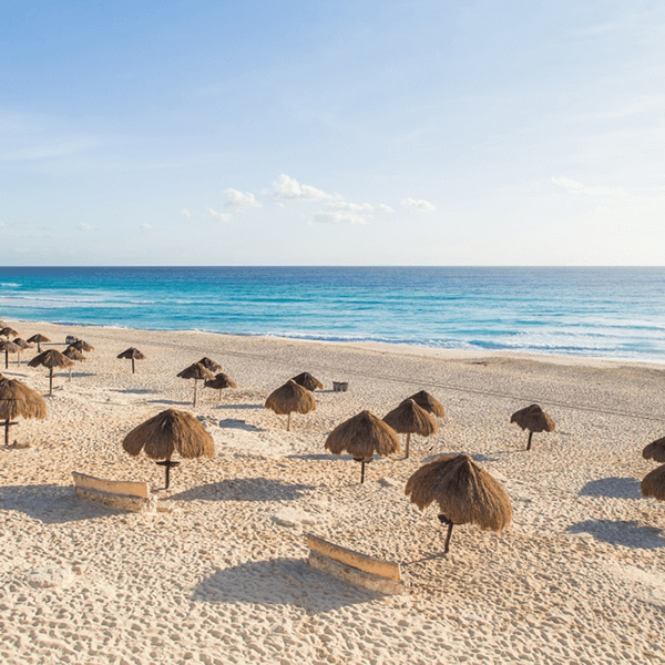Playa Delfines